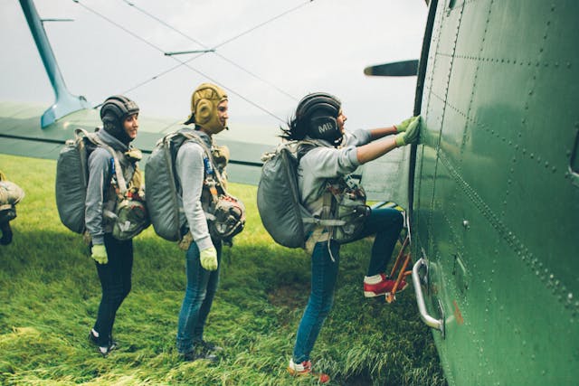 is there a weight limit for skydiving
