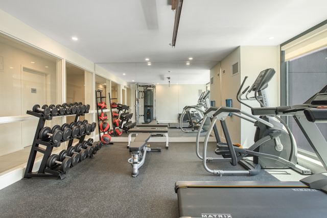 Apartment with a Fitness Center