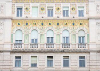 How to Achieve Home Luxury on a Family Budget