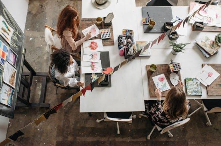 What Newcomers Learn About a City From Its Creative Spaces