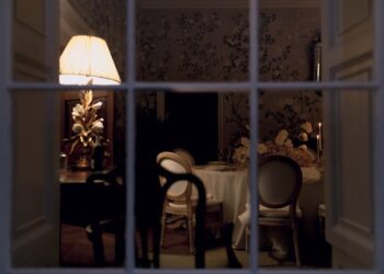 Boudoir Photography That Helps You See Yourself Differently