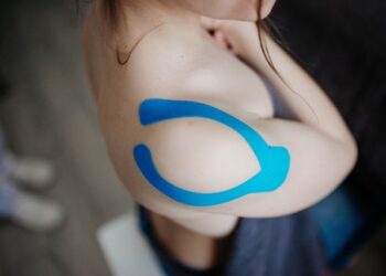 How to Tape a Shoulder the Right Way at Home
