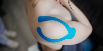 How to Tape a Shoulder the Right Way at Home