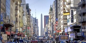 Pendeja Argentina Rompe la Cuarentena Story, & Social Lessons