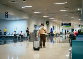 Passenger Hijacks O Hare PA System What Really Happened