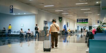 Passenger Hijacks O Hare PA System What Really Happened