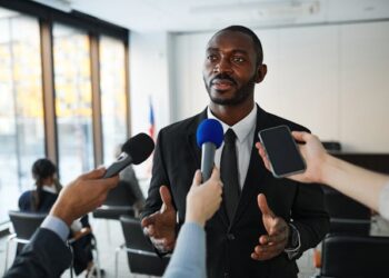 Passenger Hijacks O’Hare PA System During Flight Delay