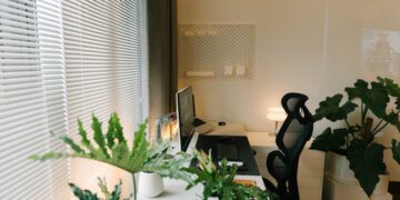 7 Practical Ways to Adapt Work Areas for a Hybrid Work Model