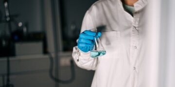 Youhuang Xiang Charged With Smuggling E. coli Into United States