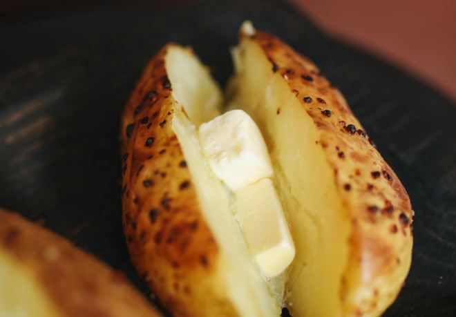 Calories in a Baked Potato with Butter Explained