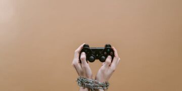 Why Online Games Are Good for Brain Activity and Overall Well-Being