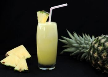 Does Pineapple Juice Help with Swelling