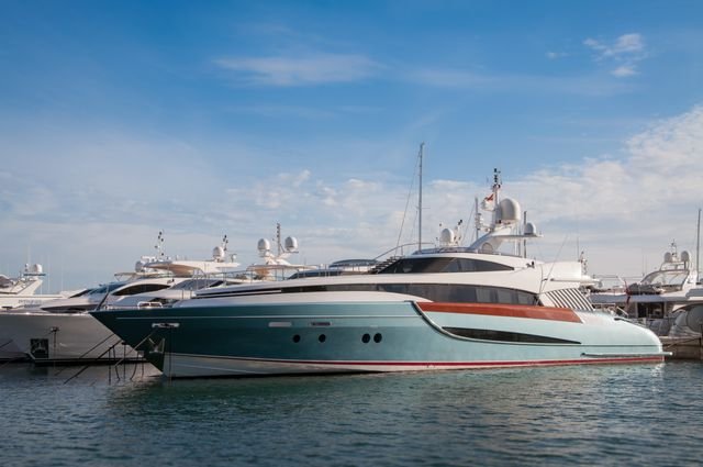 Jeff Bezos Yacht Koru Costa Rica What Happened